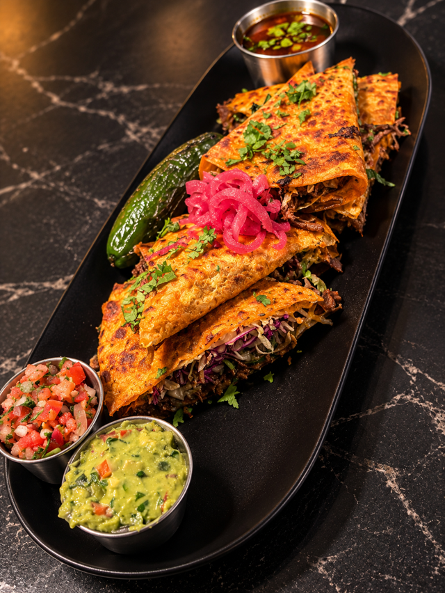 Quesadilla De Birria.