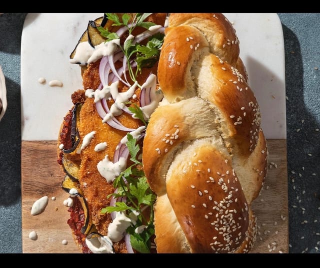 Challah Shnitzel Shishi.